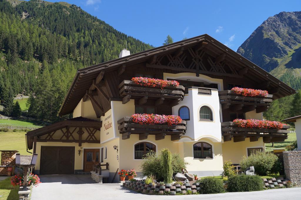 Appartementhaus Nadine Langenfeld Exterior photo